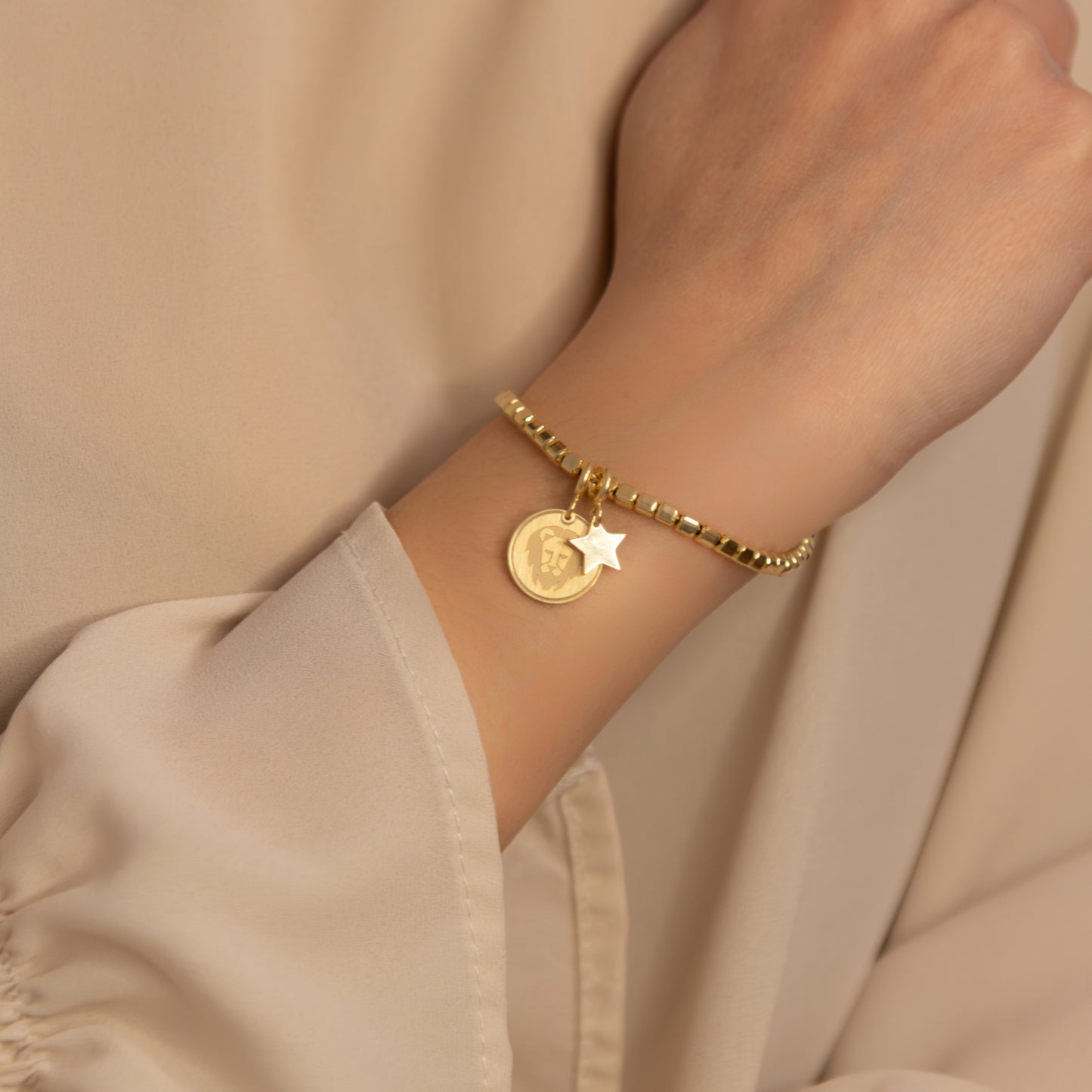 Charm Leone Placcato Oro