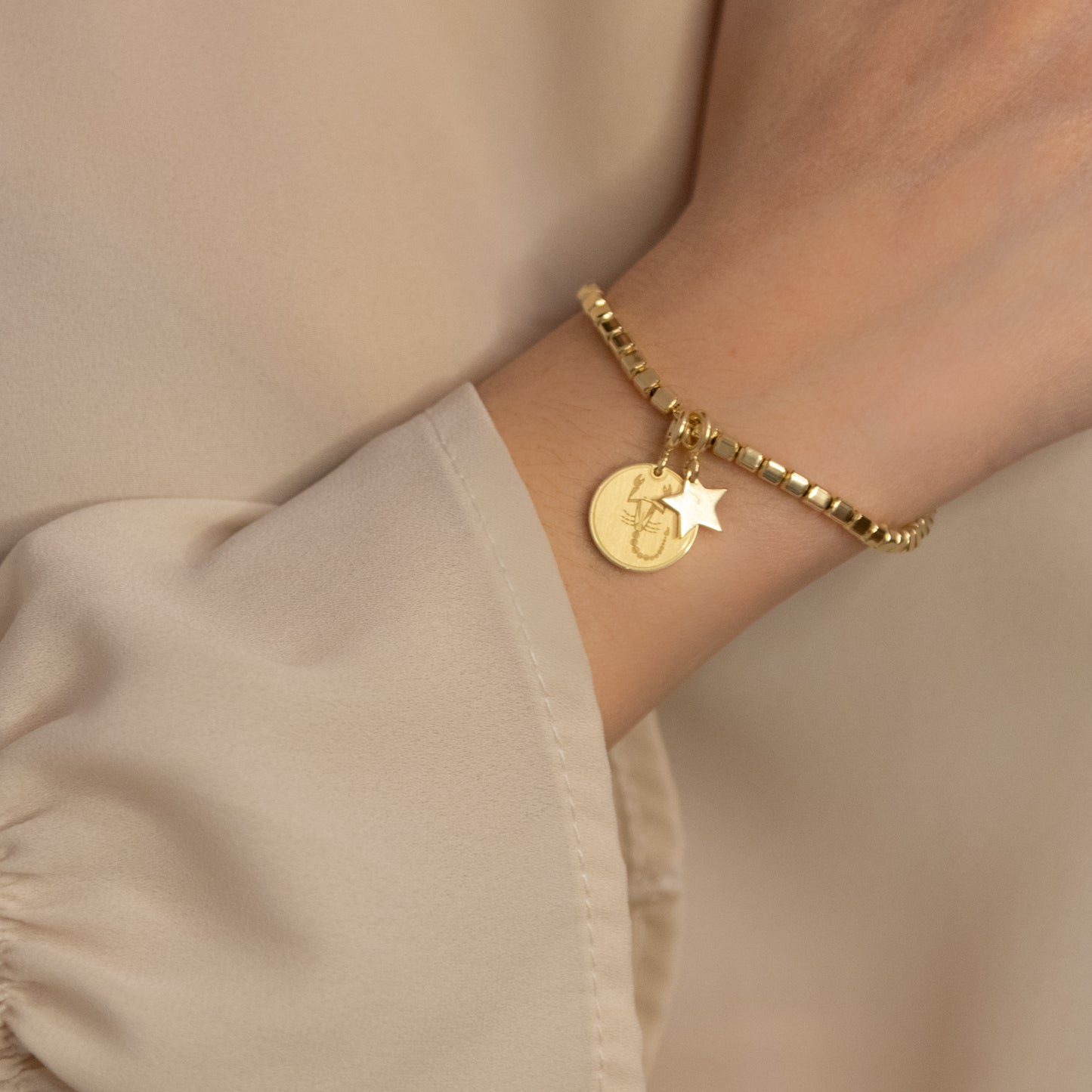 Charm Scorpione Placcato Oro