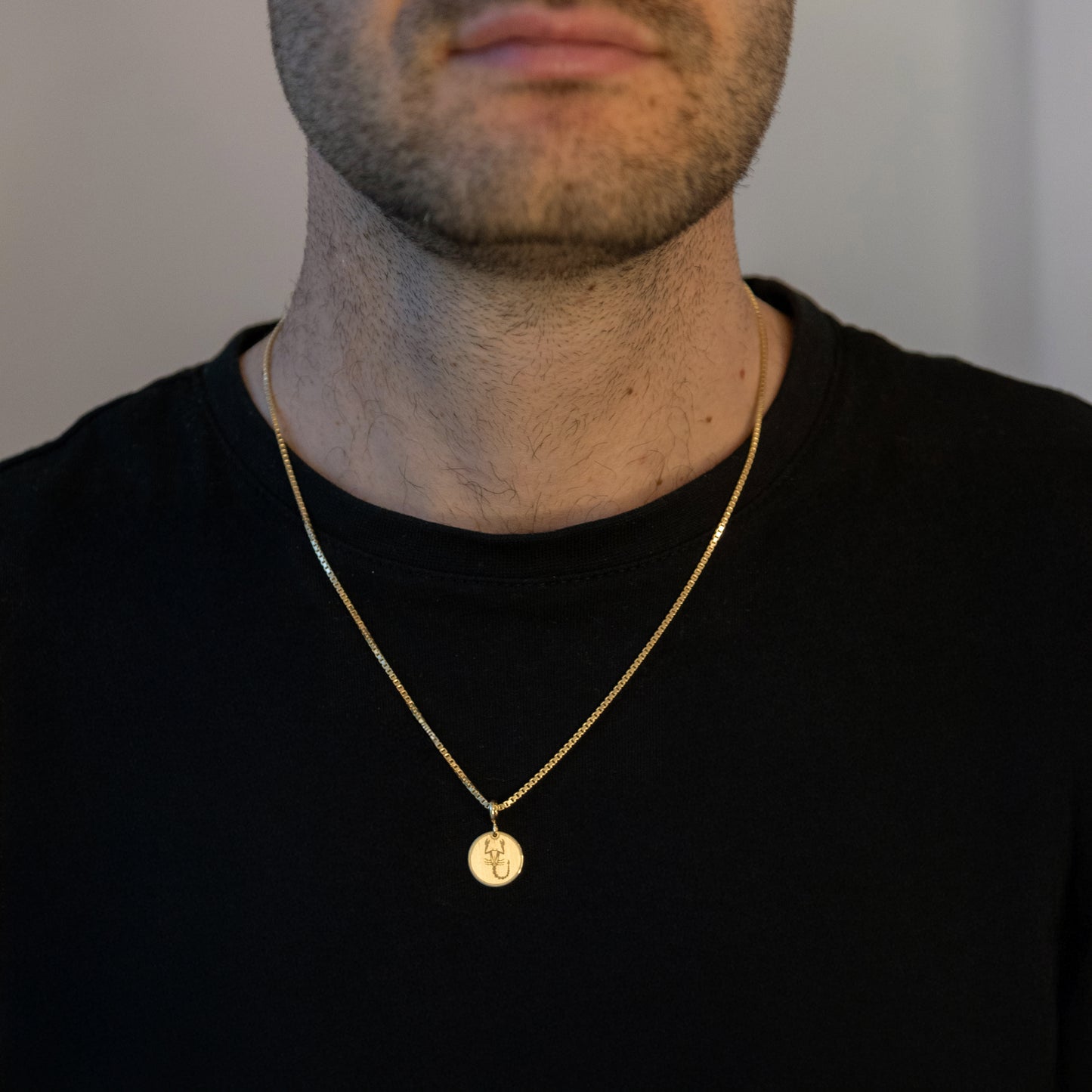 Charm Scorpione Placcato Oro